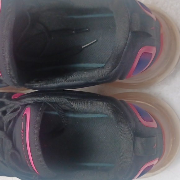 Nike Airmax 720 - Picture 9 of 9